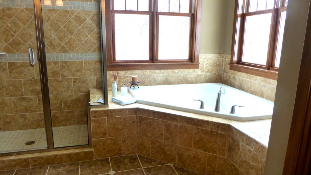 Master Bathroom Corner Tub