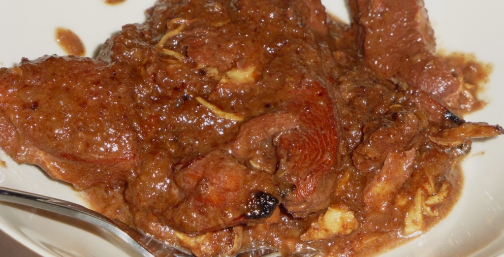 Pomegranate Stew with Chicken
