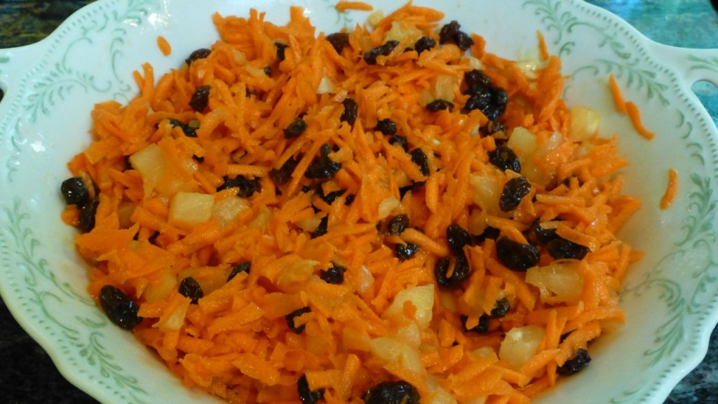 Paleo Sweet Carrot Salad