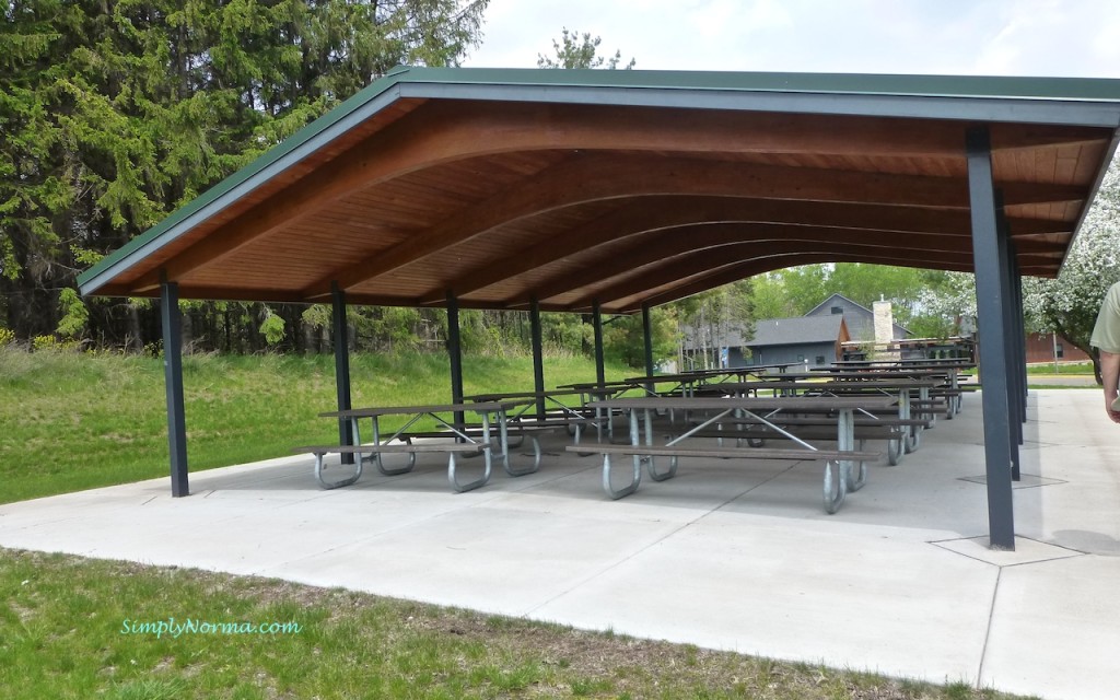 Picnic Area at the Discovery Center - Oakdale, Minnesota