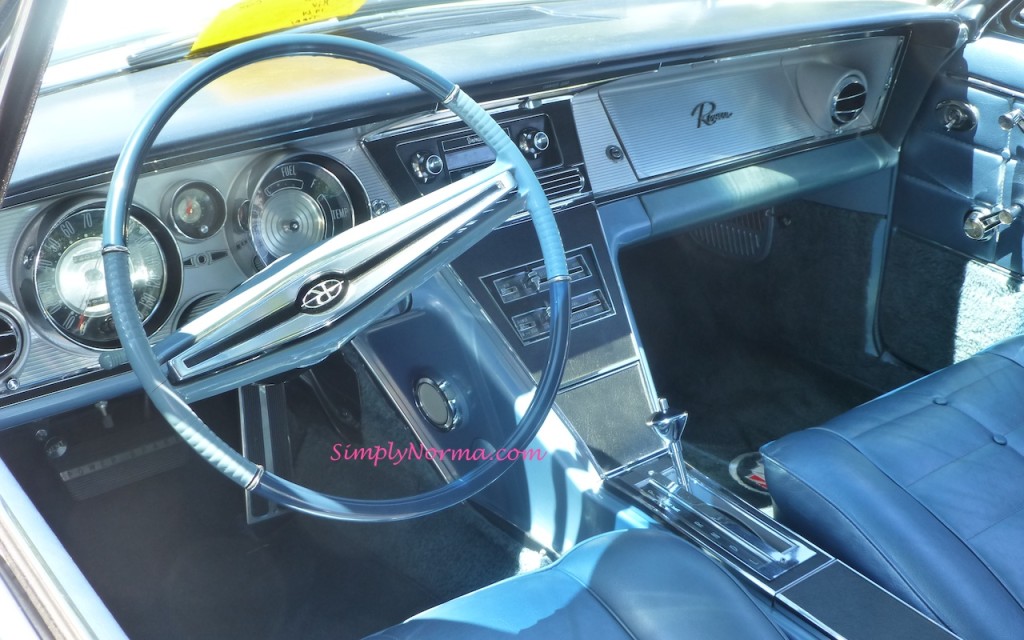 1964 Buick Riviera Dashboard