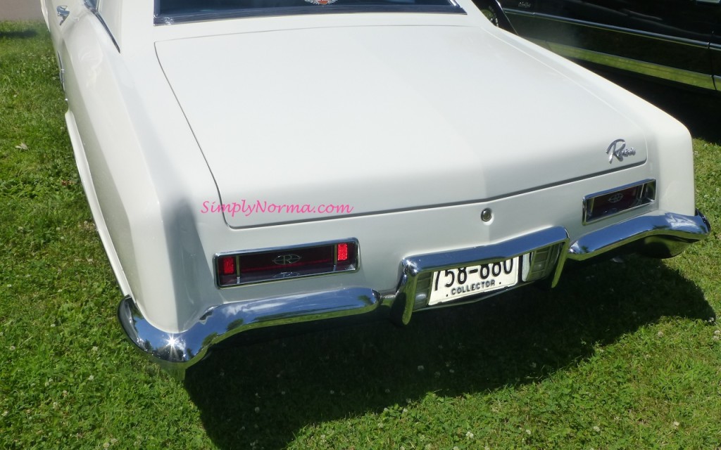 1964 Buick Riviera Trunk