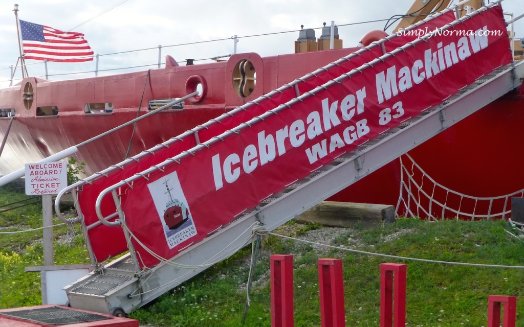 Icebreaker Mackinaw