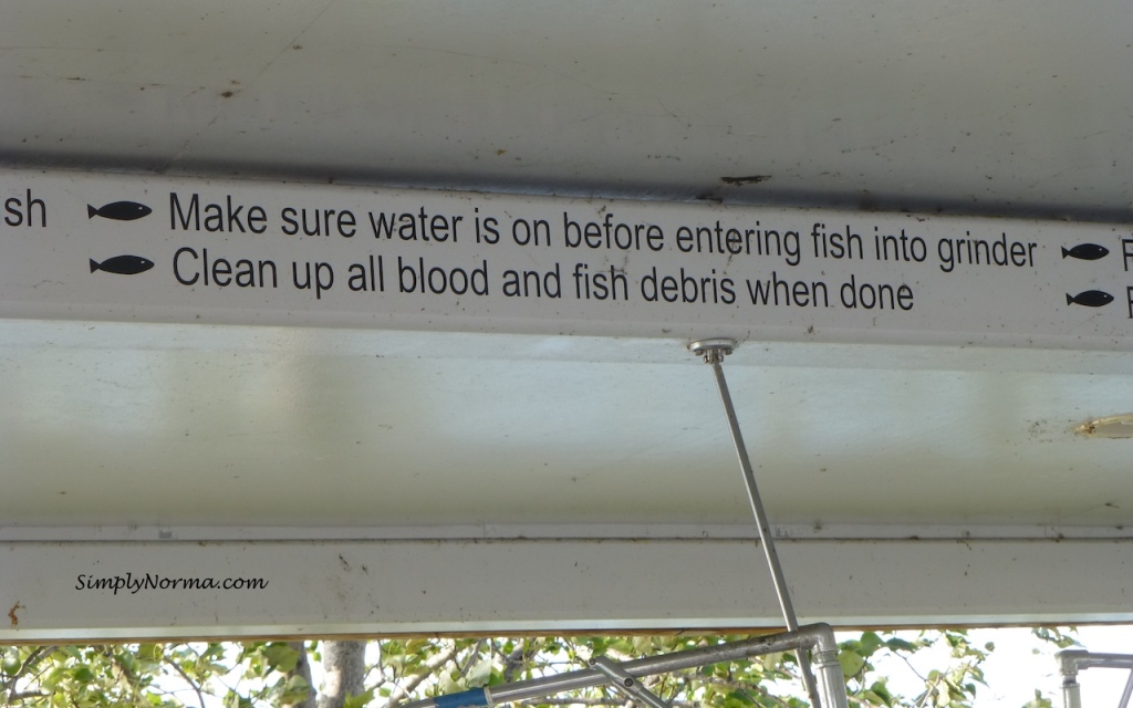 Directions on a fish cleaning station
